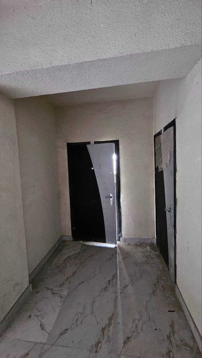 Квартира подвали билан сотилади