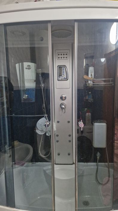 Продам душевую кабину
