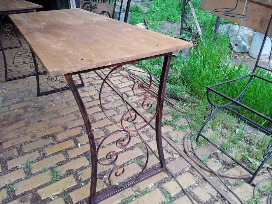 маси , пейки и столове от ковано желязо