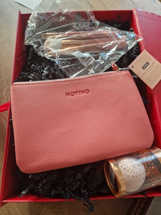 Set ustensile machiaj Notino