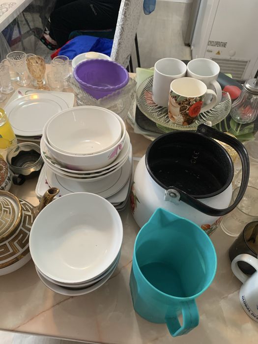 Всю посуду за 10000 т