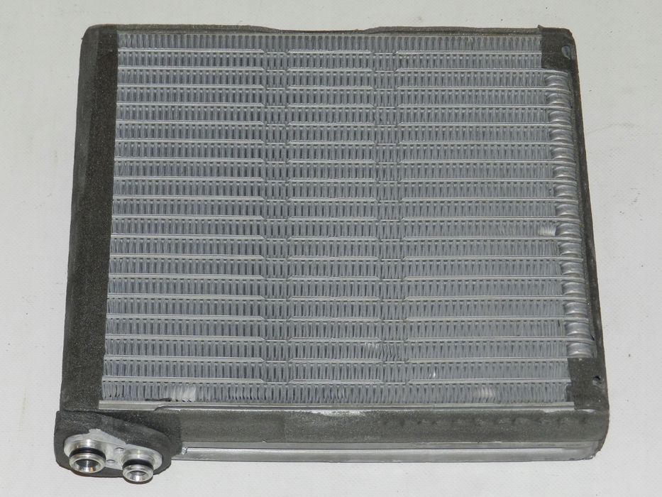 Испаритель Кондиционера на Pajero 4