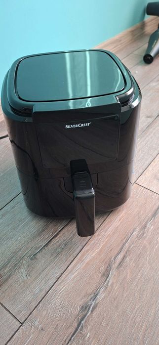 ЧИСТО НОВ Air Fryer SilverCrest 2.4L – С ГАРАНЦИЯ ДО 15.07.2026