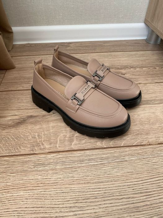 Лоферы кожанные 34размер