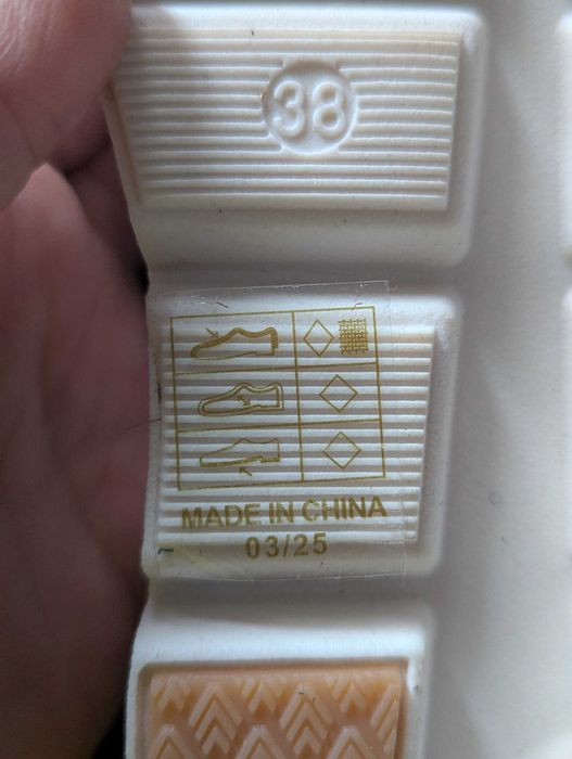 Нови сандали на Pavers N:38
