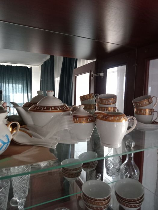 Продам чайный сервиз фарфор