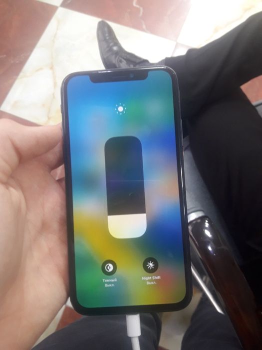 Iphone x sotiladi xolati yaxshi
