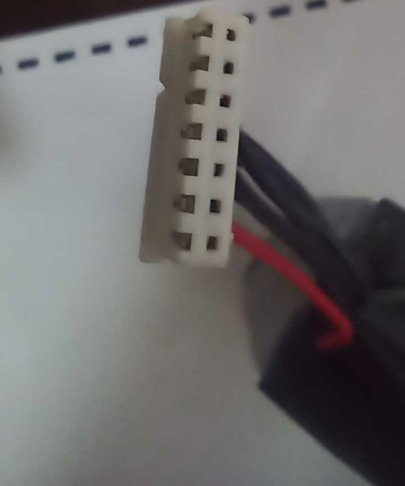 Аккумулятор 22,2 Вольт вместе с зарядчиком.