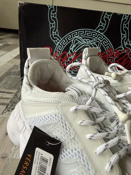 Versace Chain Reaction