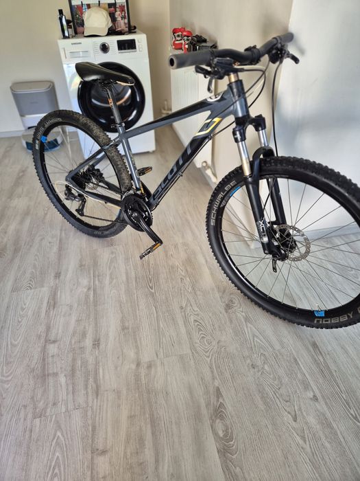 Bicicleta SCOTT,roti 27.5,frane hidraulice Shimano, furca blocabila
