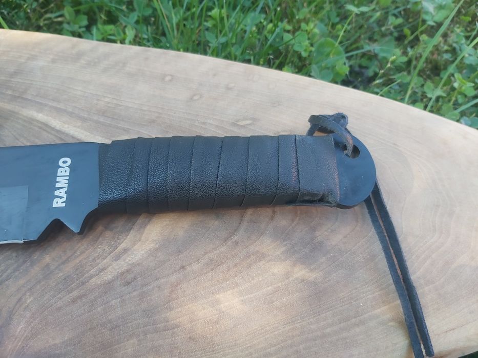 Мачете RAMBO 4 с кожена кания