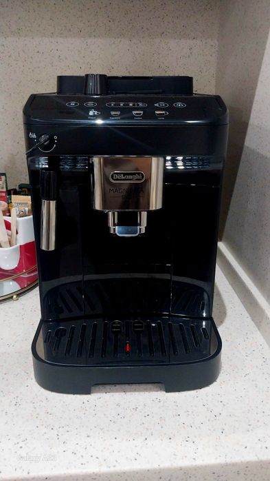 Кофемашина Delonghi