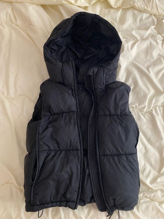 Черен елек с качулка