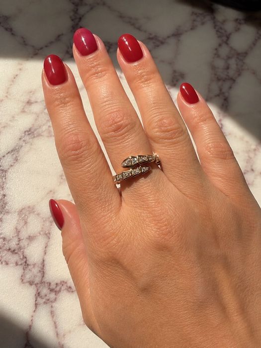 Продается кольцо bvlgari