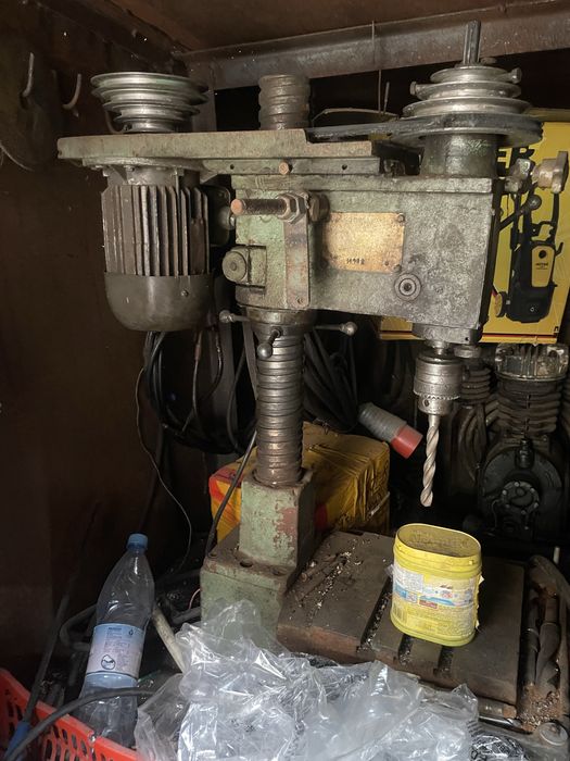 Продаю станки с контейнером