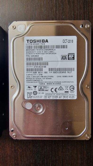 Vand componente PC: Procesor Intel  Core i5 8400, HDD Toshiba 1 TB, memorie RAM Samsung 8 GB, 2666 MHz