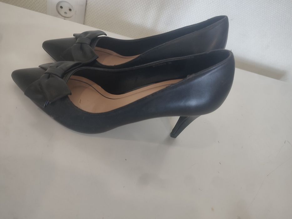 Продам туфли новые