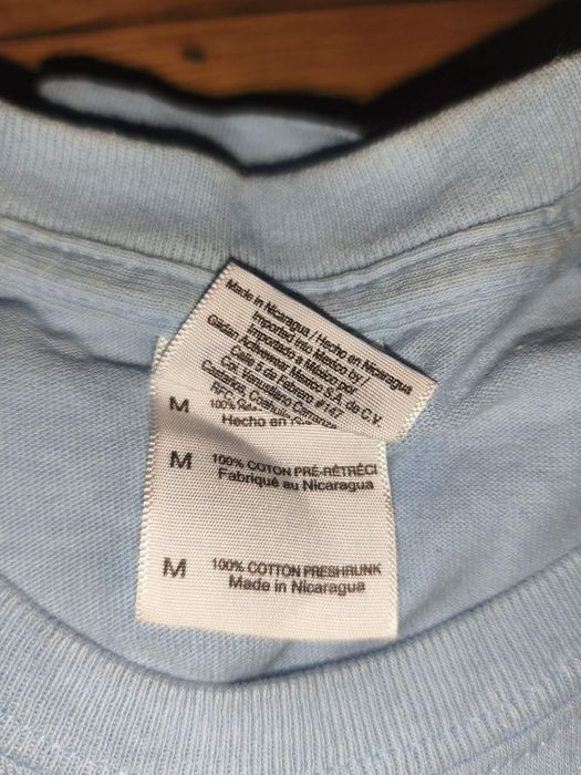 2 броя спортни тениски необличани