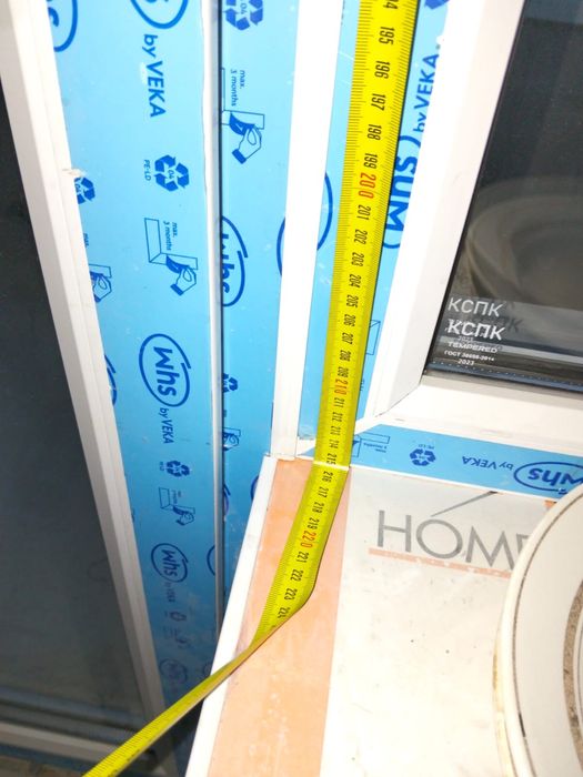 Срочно продам окно на балкон с дверью