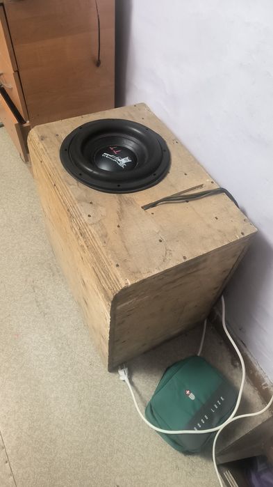 Продам сабвуфер тт 12 в коробке труба