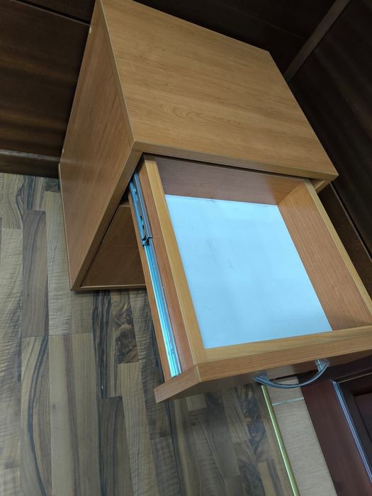 Продам офисную тумбу