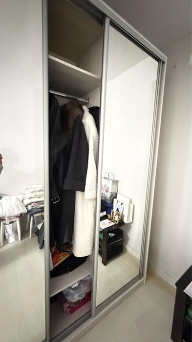 Шкаф для одежды в очень хорошем состоянии