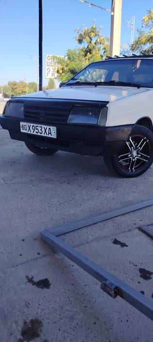 Lada 2108 1. 5 matorda yurishi yaxshi moy yeydi 1 milyon xarajati bor