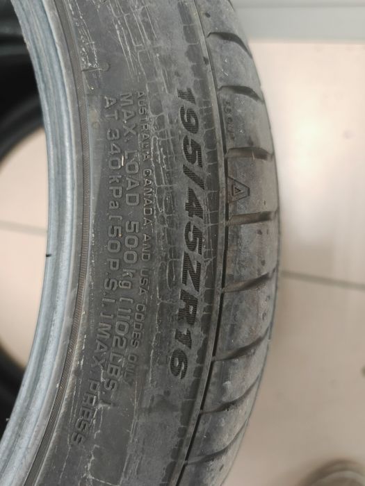 2 anvelope vara 195 45 r16