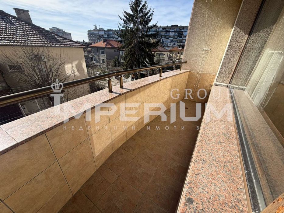 Двустаен обзаведен апартамент под наем в района на кв. Левски, гр. Ва