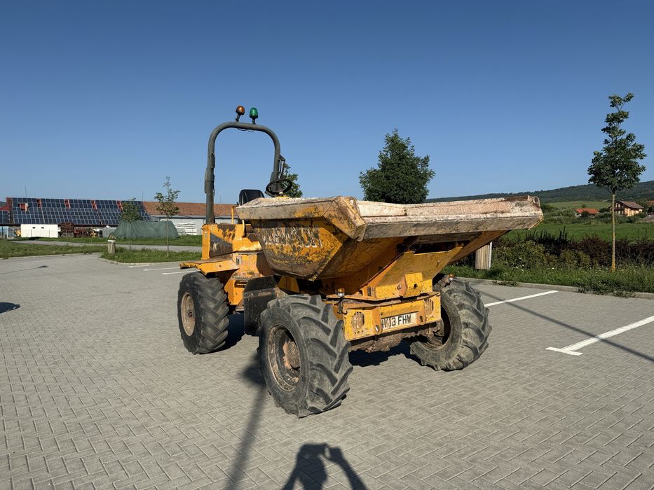 De vanzare sau da inchiriat Dumper cu cuva rotativa