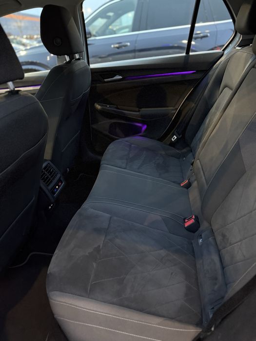 Volkswagen Golf 8 FULL • Mild Hybrid • Matrix IQ.Light • TVA deduct.