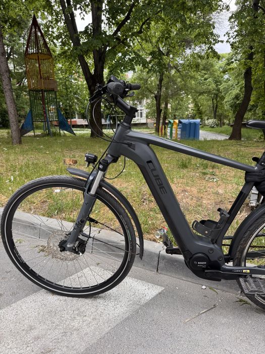 Електричеаки велосипид  Cube Touring on1 smart siatem hybrid  500