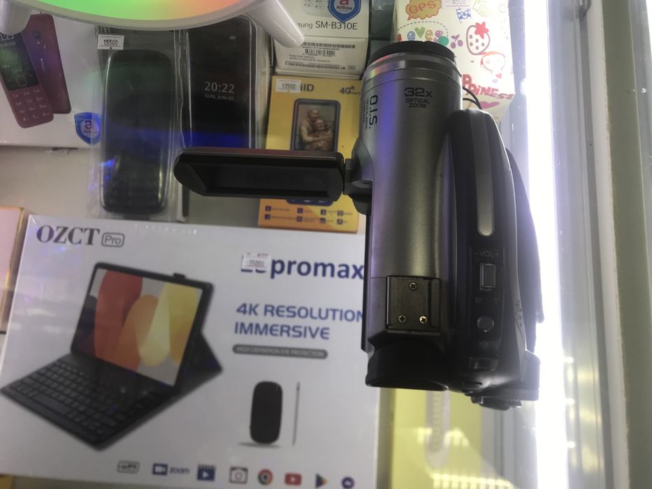 Продам видео камеру