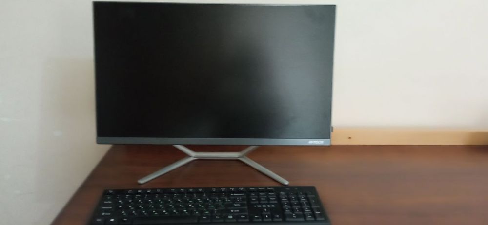 Monoblok intel Core i7-9700 3 GHz operativka 24 gb