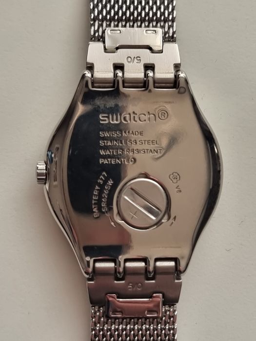 Часовник Swatch blue icone