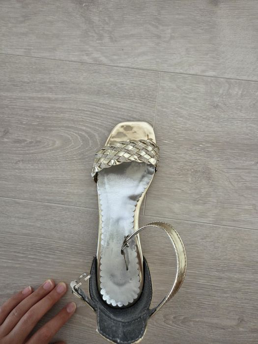 Детски официални сандали с токче