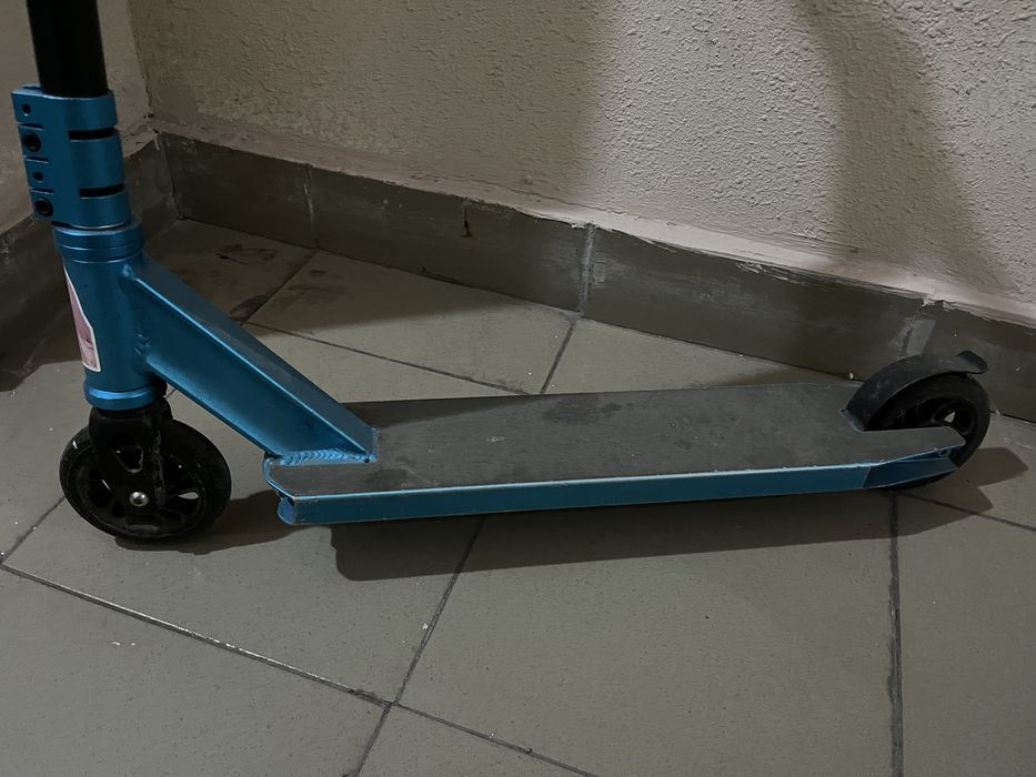 Продам трюковлй самокат