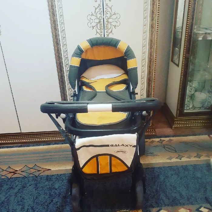 Срочно продаю коляску