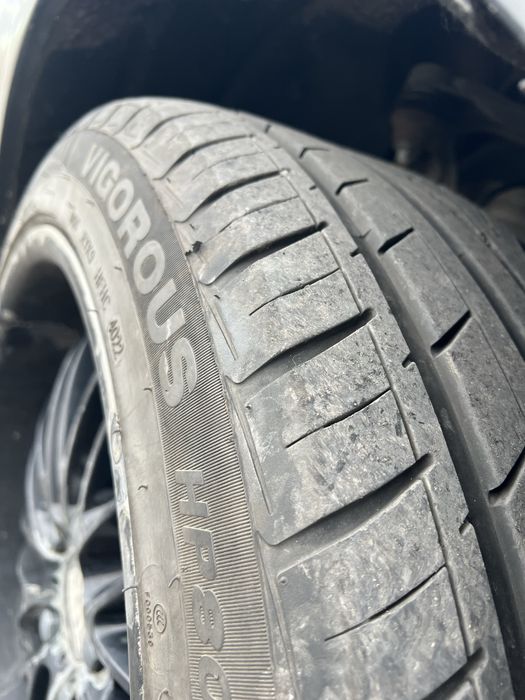 Резина 275/40R20