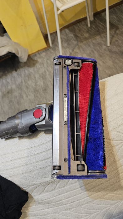 Perie fluffy dyson v6