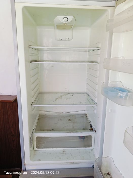 Продам холодильник