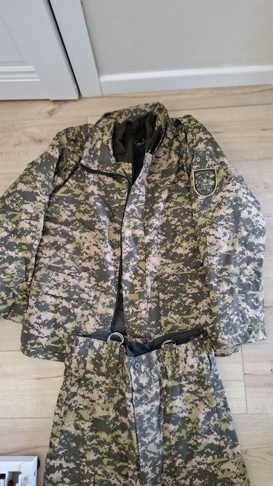Срочно продам комуфляж форму