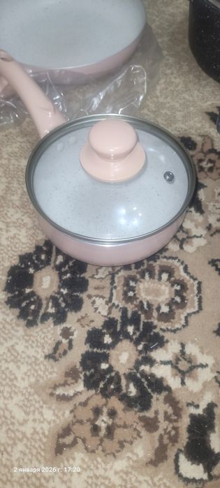 Продам набор кастрюли, сковороды