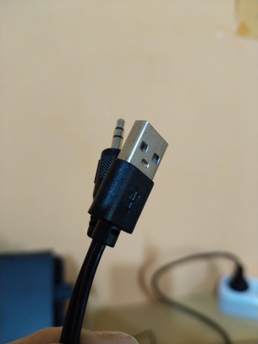 Продам колонки для компьютера/телефона