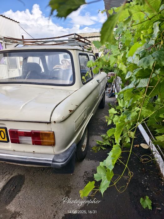 Продам автомобиль Запорожец