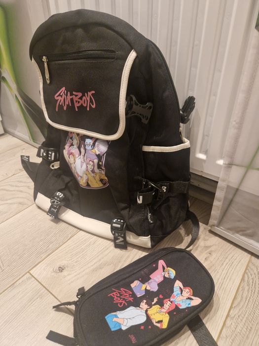 Ghiozdan nou- Saja Boys Kpop