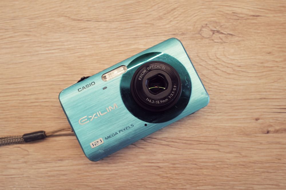 Aparat foto Casio Exilim Z90 12Mp Blue Data Ora statie ITP instagram