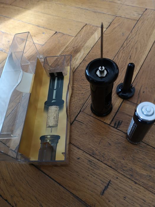 Тирбушон за вино