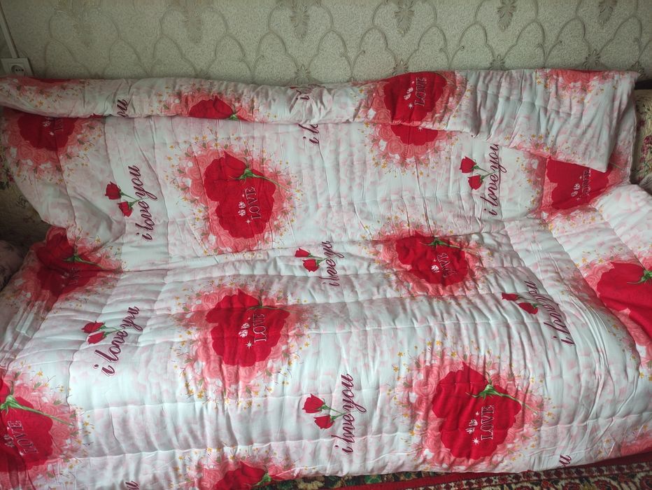 Одеяла новые теплые