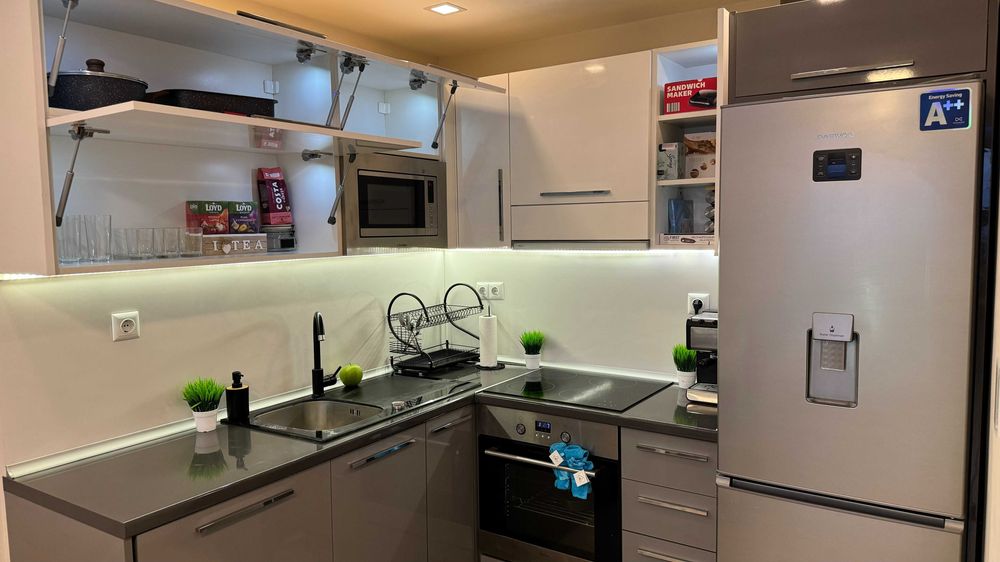 Дава се под наем Двустаен апартамент в Бургас, Център - 56 кв.м за 40.8 € - Снимка #11